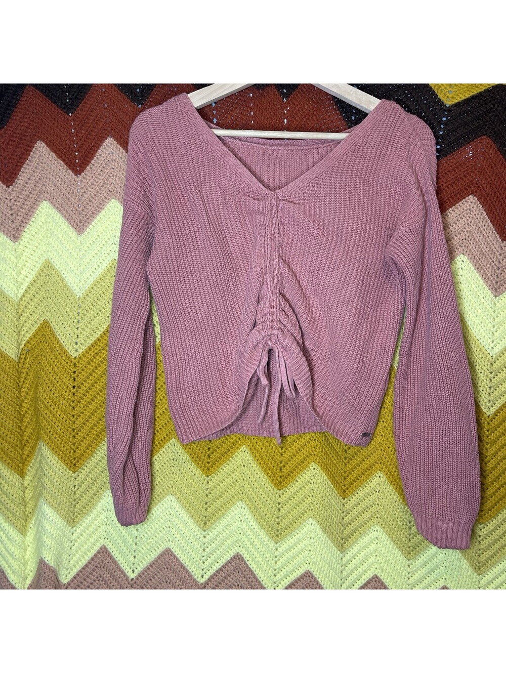 Hollister v-neck, dusty-rose pink, adjustable ruched sweater - Size S